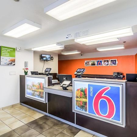 Motel 6 Chicago - Elk Grove Elk Grove Village Exteriör bild